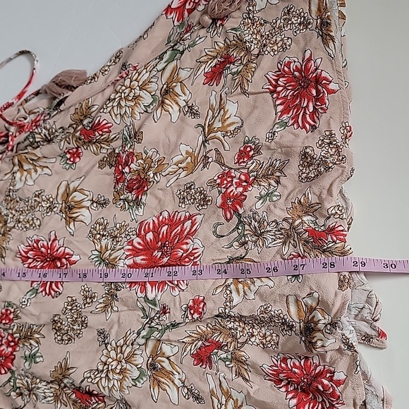 Lulu's Best In Bloom Blush Floral Print Wrap Dress/ Size L. - Picture 10 of 14